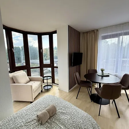 Modernes Mit Balkon, Smart-tv&tiefgarage * Mönchengladbach