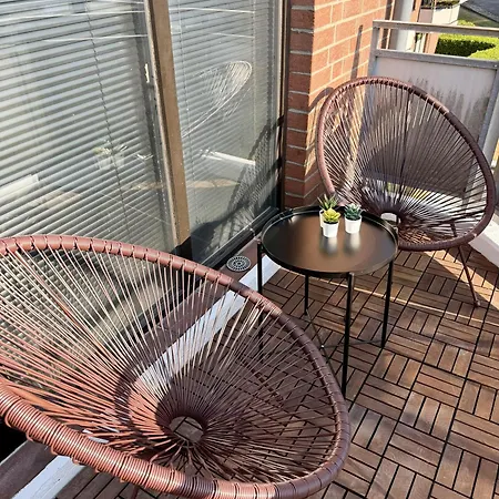 Apartment Modernes Mit Balkon, Smart-tv&tiefgarage Mönchengladbach
